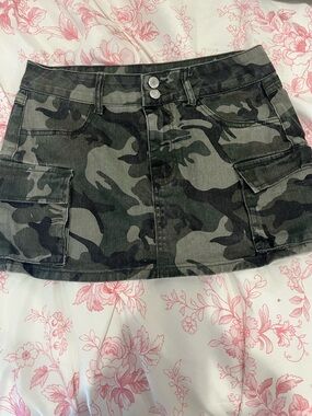 SHEIN Green Camo Mini Skirt